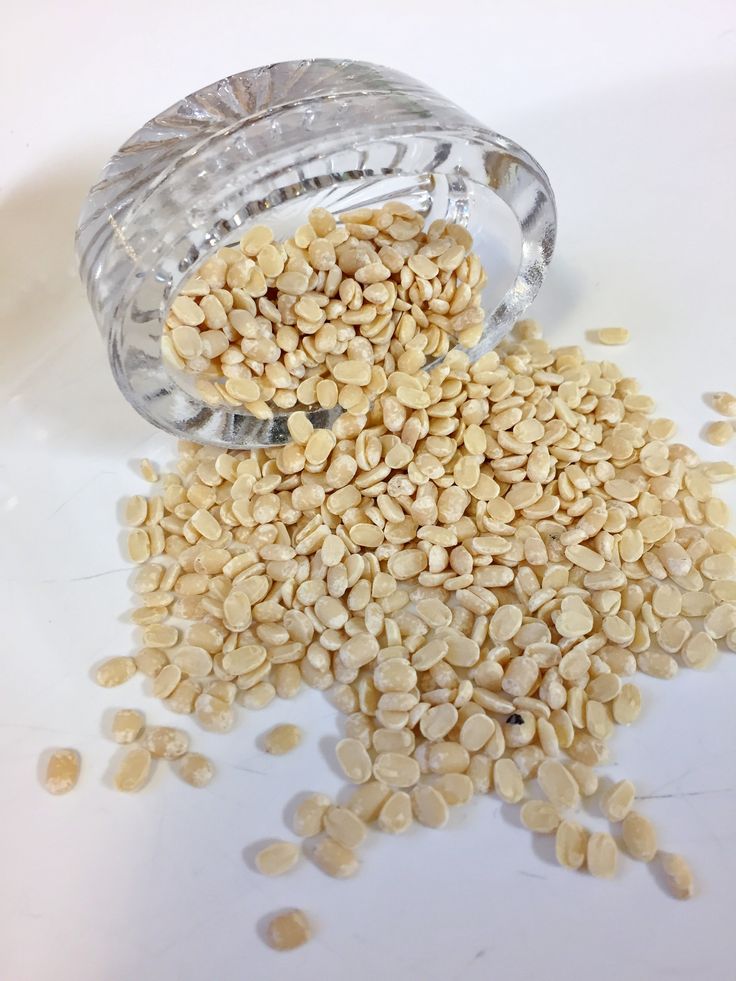 Urad Dal Chilka(Split Black Skin)
